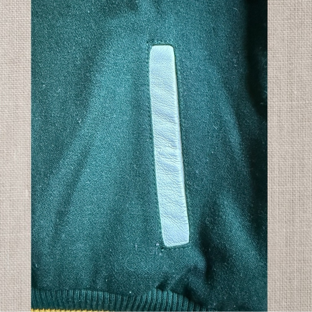 GB Packers Vintage Jacket w/a Wool Blend Body & Cream-Colored Leather Sleeves - Picture 7 of 16